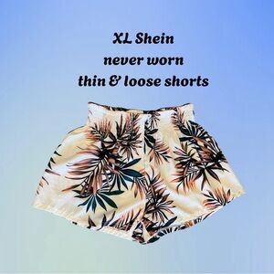 Shein Women's Tropical Print Shorts - Cream and Black